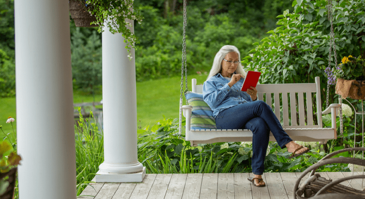 Is It Better To Buy Now or Wait for Lower Mortgage Rates? Here’s the Tradeoff