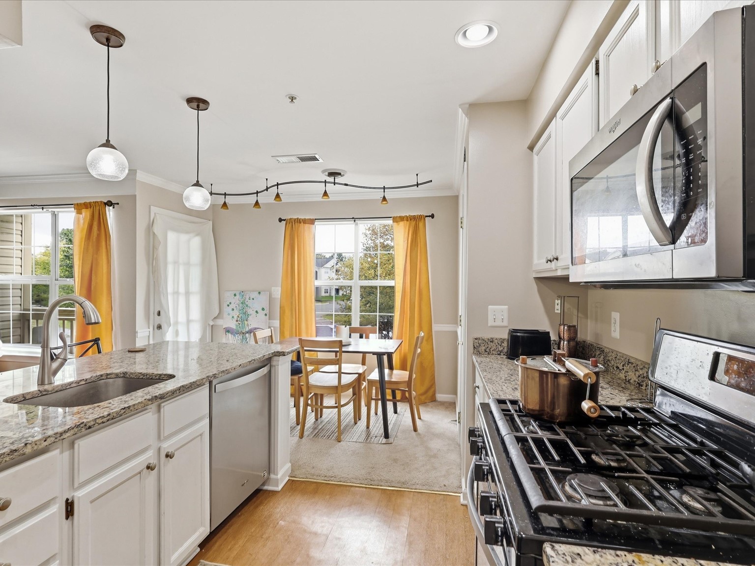 11006 Koman Cir #201, Manassas, VA 20109